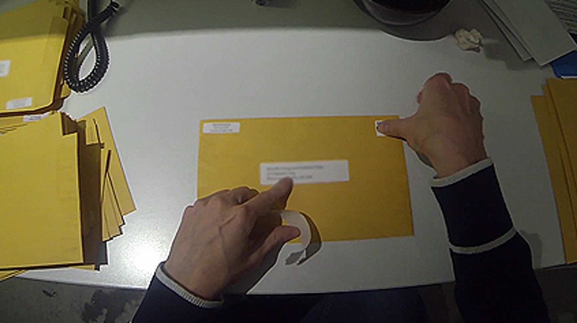 Afbeelding van Be A Hero! Met je kantoorbaan...