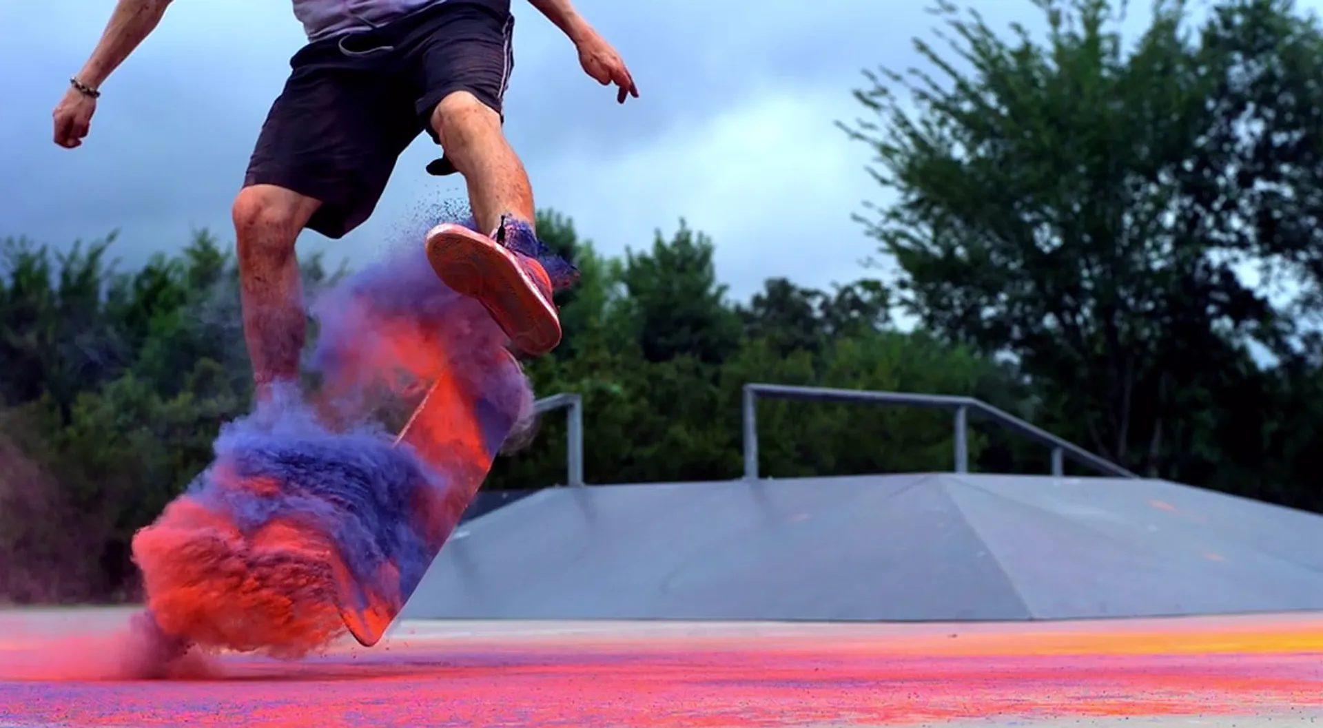 Afbeelding van Web Draait Door:  skateboards, kleuren en slow-motion