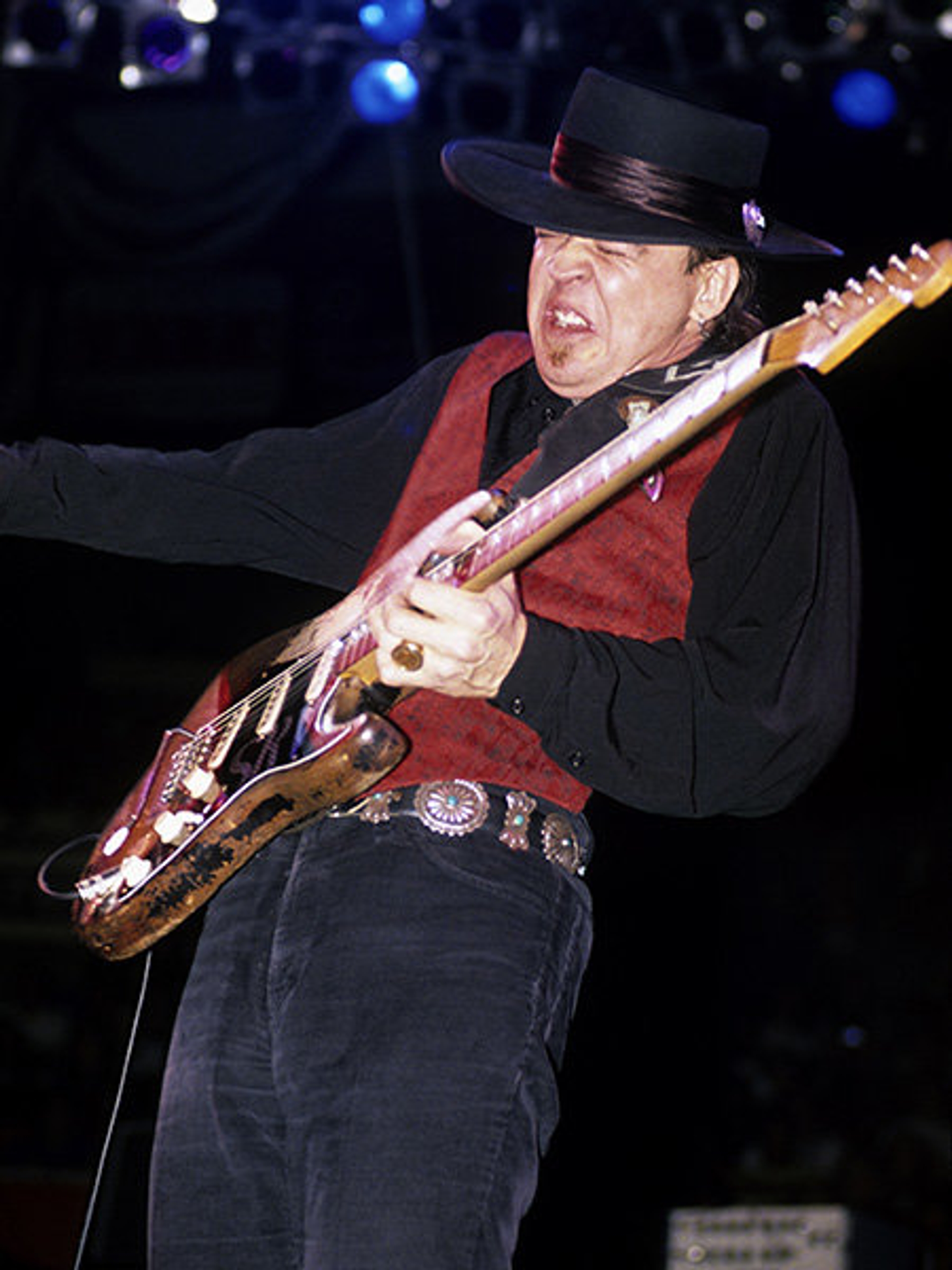 funny-guitar-playing-faces-stevie-ray-vaughan-billboard-450