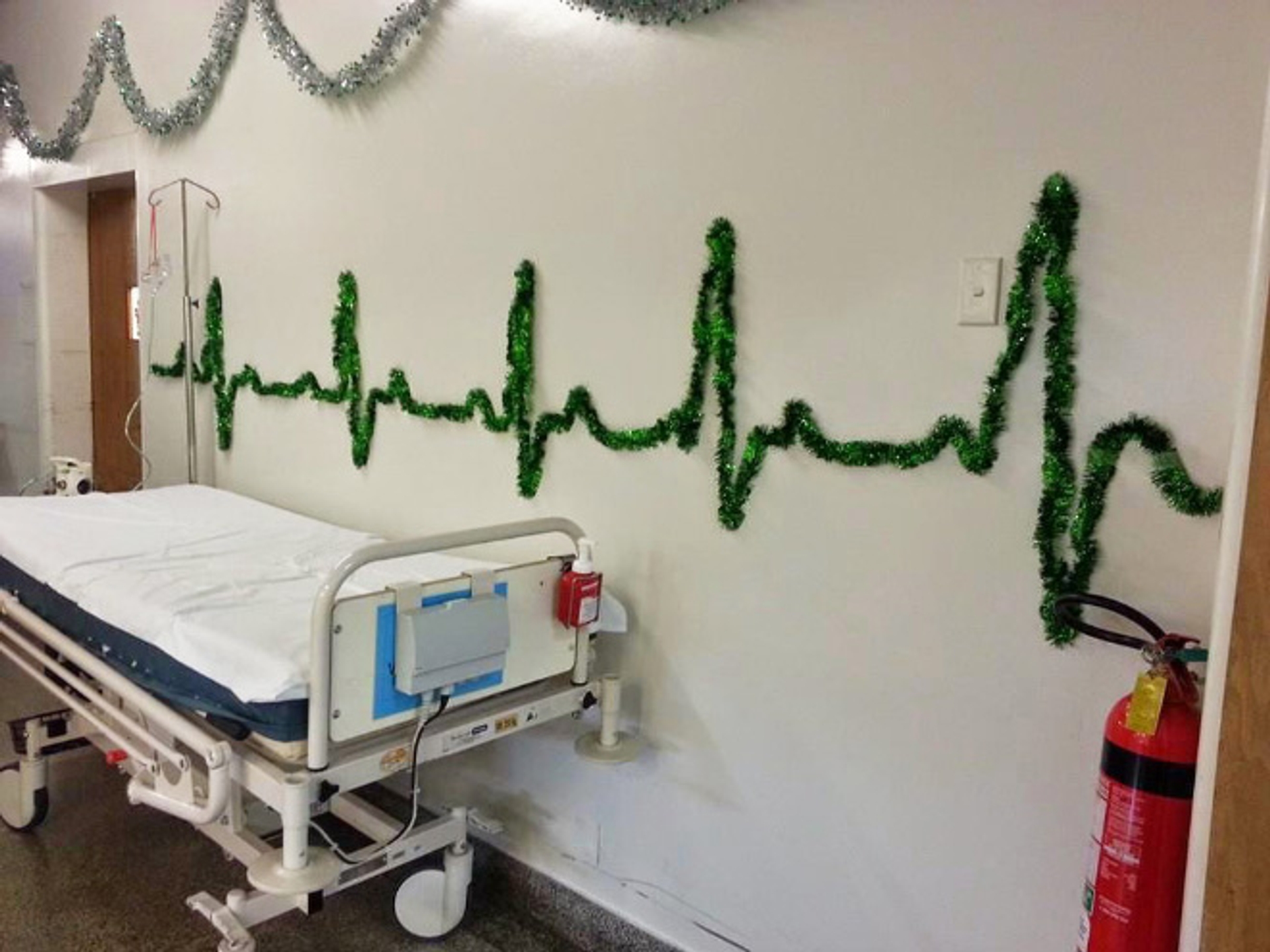 hospital-christmas-decorations2