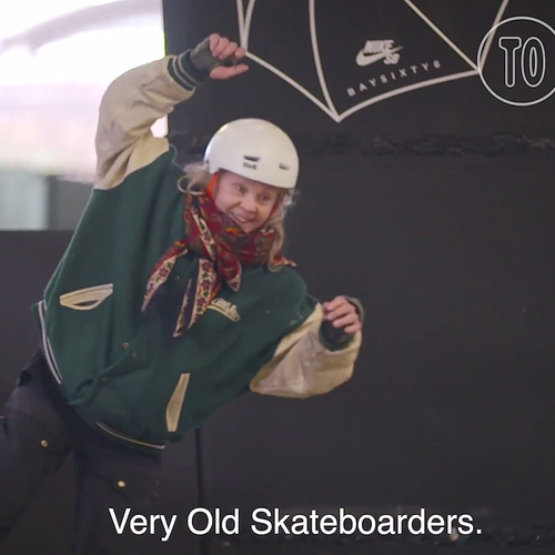 Web Draait Door: oma's op een skateboard