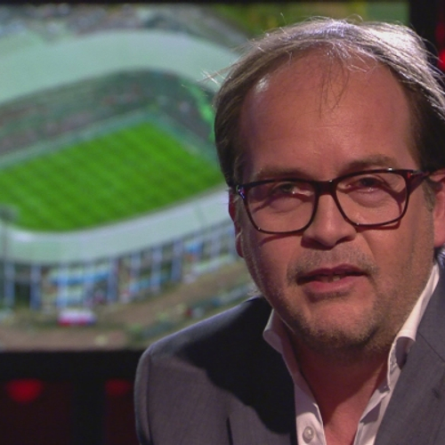 Michel van Egmond brengt ode aan De Kuip