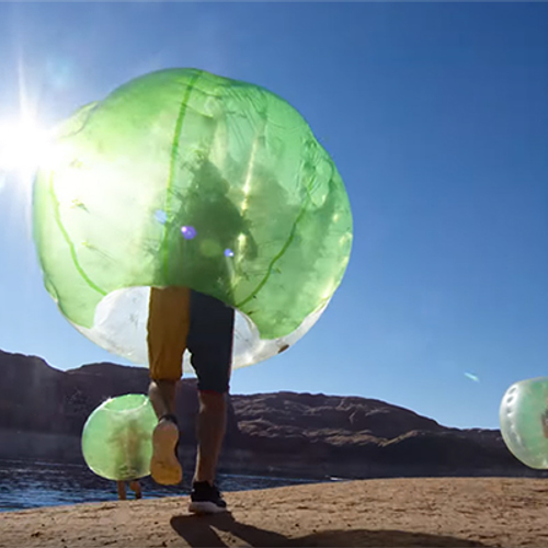 Web Draait Door: Zorb Ball Zomerkriebels