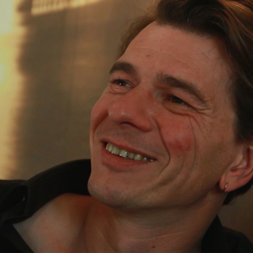 Dimitri Verhulst leest voor uit Spoo Pee Doo